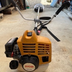 お話し中　
草刈機　《ジャンク》の画像