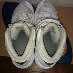 バスケットボールシューズの画像