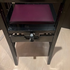 ピアノ椅子の画像