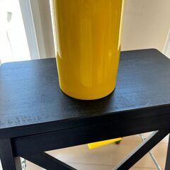 黄色の花瓶・花器