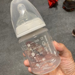 NUK 哺乳瓶