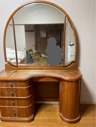 ドレッサー