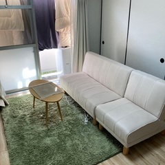 ソファーベッド　アイボリー　180cm x 120cm 