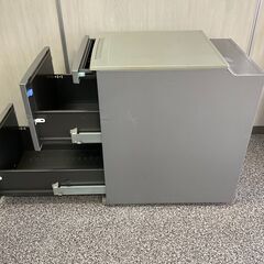 デスクワゴン　オフィス家具　収納　引き出しの画像