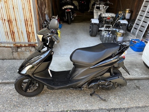 【スズキ　アドレスV125S 好調　人気車両　ブラック