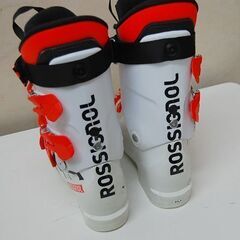 23.5cm 大人用 ROSSIGNOL スキーブーツ WORLD CUP 70SC ホワイト ソール長276mm 4バックル スキー靴 ロシニョール 札幌市 清田区 平岡の画像