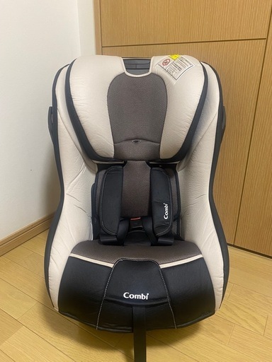 Combi チャイルドシート
