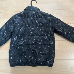 恐竜　上着　110cmの画像