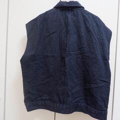 デニムベストの画像