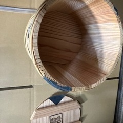 【あげます】木の桶の様な容れ物の画像
