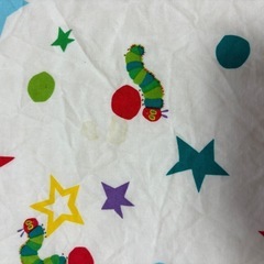 はらぺこあおむしお昼寝布団の画像