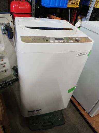 【24103001】全自動電気洗濯機　シャープ　2015年製　ES-GE45R-C　4.5㎏　42L【引取限定】