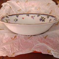 ランセル（LANCEL)５個入り 中鉢 金彩 ベリーなどフルーツ柄 サラダボール 洋食器の画像