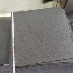 【0円】事務所用タイルカーペットの画像