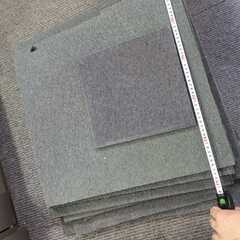 【0円】事務所用タイルカーペットの画像