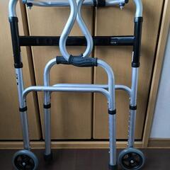 折りたたみ 歩行器  介護用品  大人の画像
