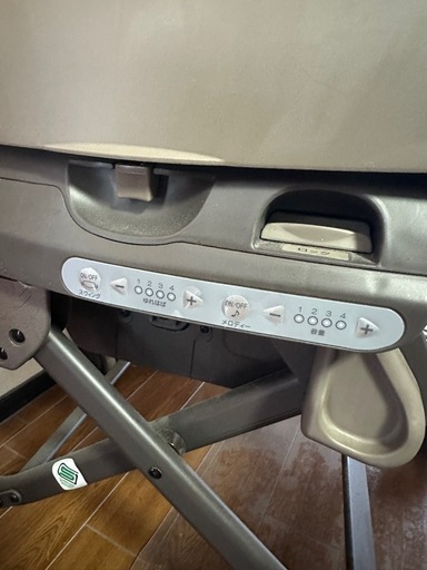 電動バウンサー combi