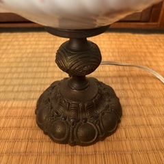 アンティーク卓上ランプの画像
