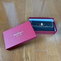 Ferragamo フェラガモ 長財布 レディース