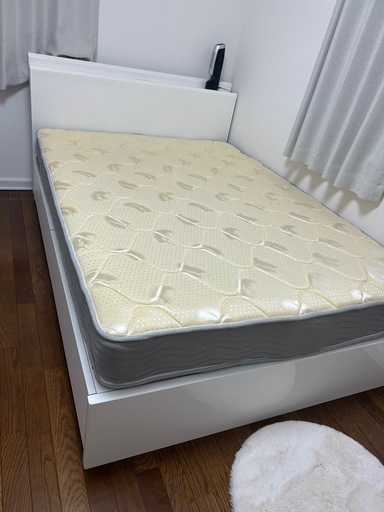ベッド