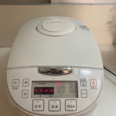 ニトリ　5.5合炊き　マイコン炊飯ジャー