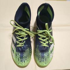 adidas　サッカーシューズ