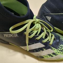 adidas　サッカーシューズの画像