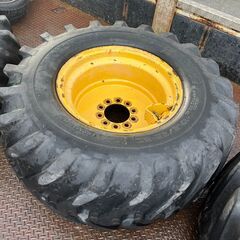 【1本価格】17.5 / 65-20 10PR　ホイールローダー タイヤ 　MITSUBISHI WS 510A用？【札幌近郊発】【直接引取大歓迎】の画像