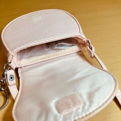 H&M スパンコールハートポシェット（スパンコールハートキーホルダー付き）の画像