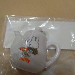 ミッフィーミニマグネットの画像