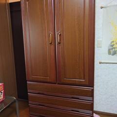 洋服タンスの画像