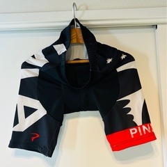 PINARELLO サイクルジャージ 黒/赤　上下セットの画像