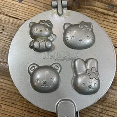 ハローキティ HELLO KITTY  カステラ器 パンケーキプレート 人形焼きの画像