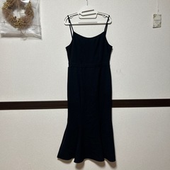 LAUIR バックリボンマーメイドキャミソールの画像