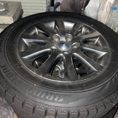 スタッドレスタイヤ　16インチ　205/65R16　トヨタ　純正...