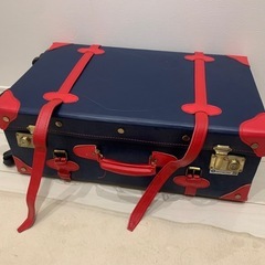 レトロ キャリーケースの画像