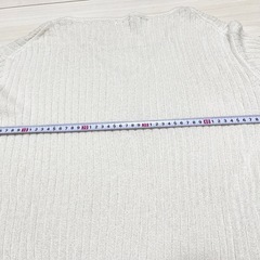 GU 長袖 ニット トップス セーター 白 Lサイズの画像