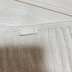 GU 長袖 ニット トップス セーター 白 Lサイズの画像