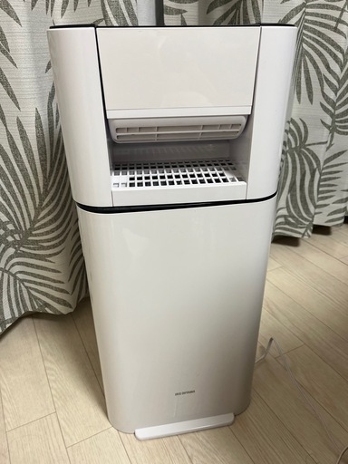 【引き取り先決定しました】サーキュレーター衣類乾燥除湿機