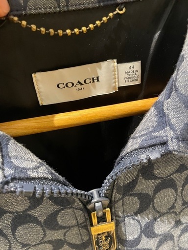 美品 Coach グレー ロゴパターン ジャケット ジャンパー