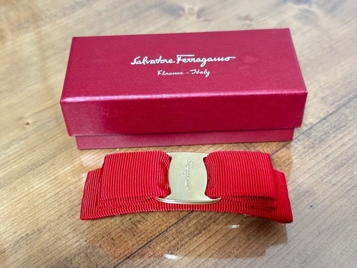 Salvatore Ferragamo　フェラガモ　バレッタ
