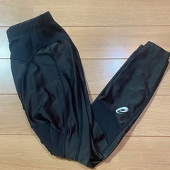 asics ランニングウェア　の画像