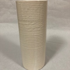 白い陶器の花瓶