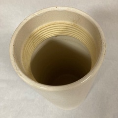 白い陶器の花瓶の画像