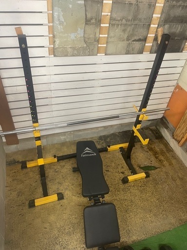 ボディメーカー　ベンチプレス　ハーフラック