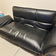 【無償・引き取りのみ】合皮・日本製コンパクトソファ2人がけの画像