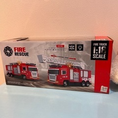 🍦新品未開封🍦ラジコン　RC　FIRE RESCUE 消防車 1/18スケール　FIRE RESCUEの画像
