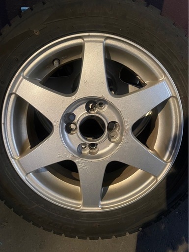 175/65R15 　ダンロップ　アルミ付きスタッドレスタイヤ