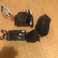 古いフィルムカメラ