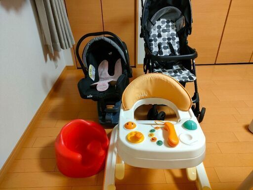 ベビーカー　チャイルドシート　歩行器　椅子